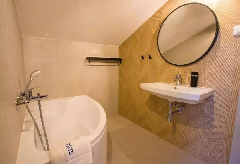 Aamiaismajoitus (B&B) Farys   świetna Lokalizacja, Sauna, Jacuzzi, Piękne Widoki Z Okien