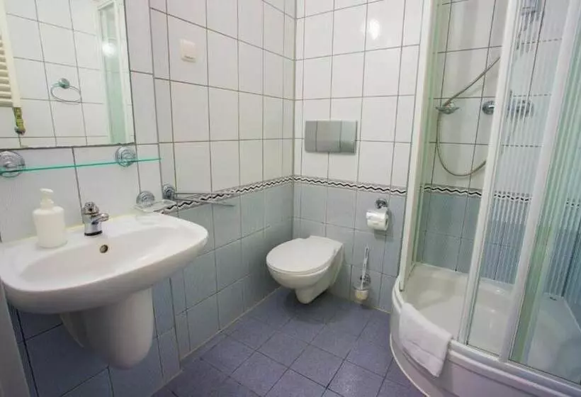 Aamiaismajoitus (B&B) Farys   świetna Lokalizacja, Sauna, Jacuzzi, Piękne Widoki Z Okien