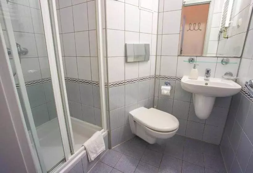 Aamiaismajoitus (B&B) Farys   świetna Lokalizacja, Sauna, Jacuzzi, Piękne Widoki Z Okien