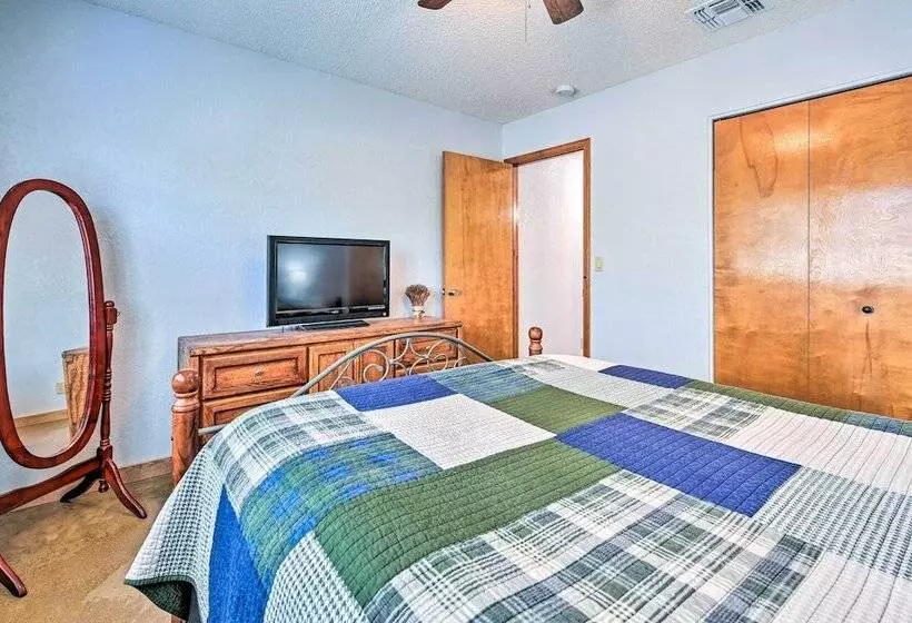 Riverfront Camp Verde Retreat W/ Game Room