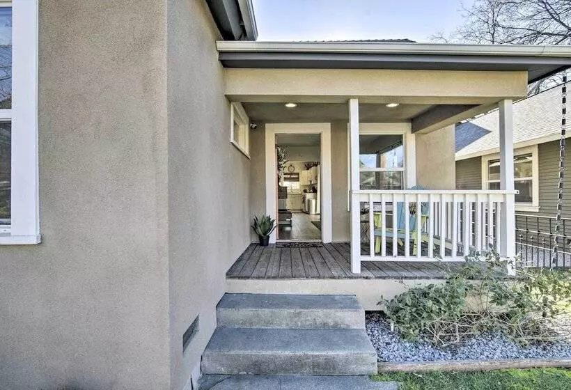 Centrally Located House In Chico W/ Gas Grill