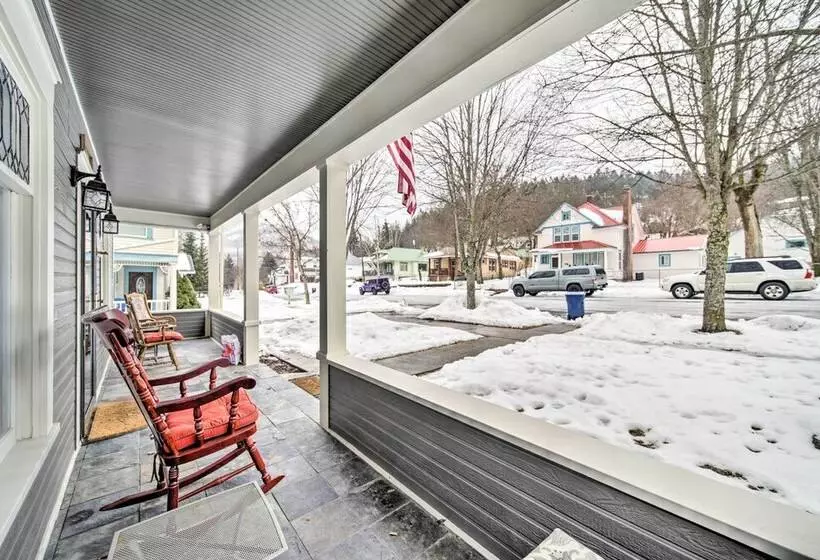 Charming Kellogg Home Near Outdoor Activities