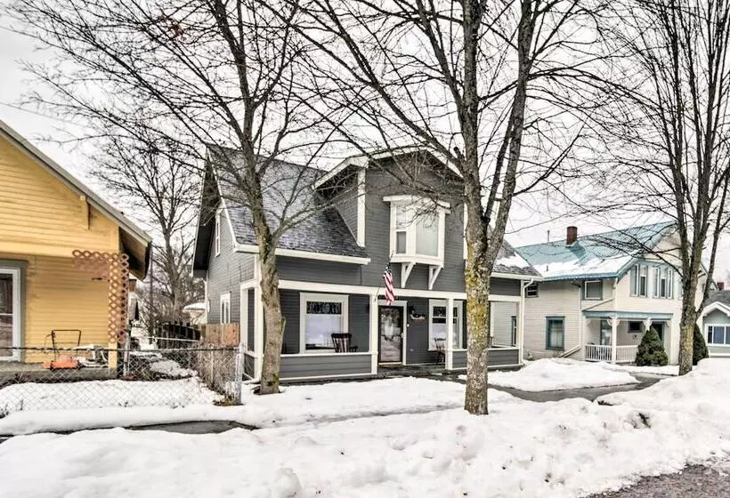 Charming Kellogg Home Near Outdoor Activities