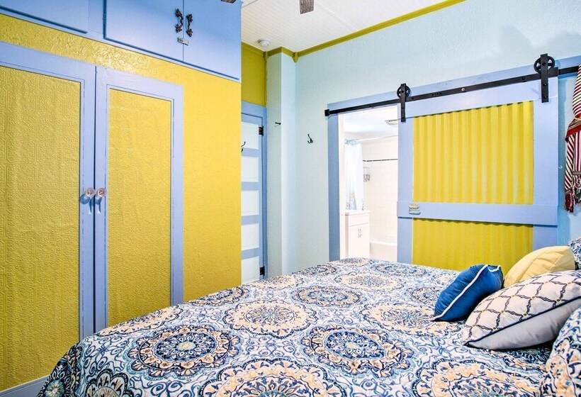 Colorful Bisbee Home W/ Patio ~ 1 Mi To Dtwn!