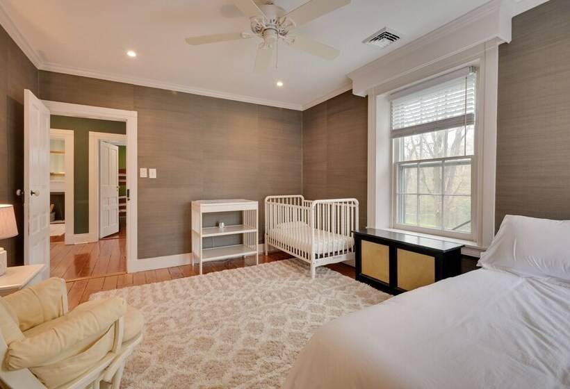 Cool Hollow House Historic Waterfront Retreat!