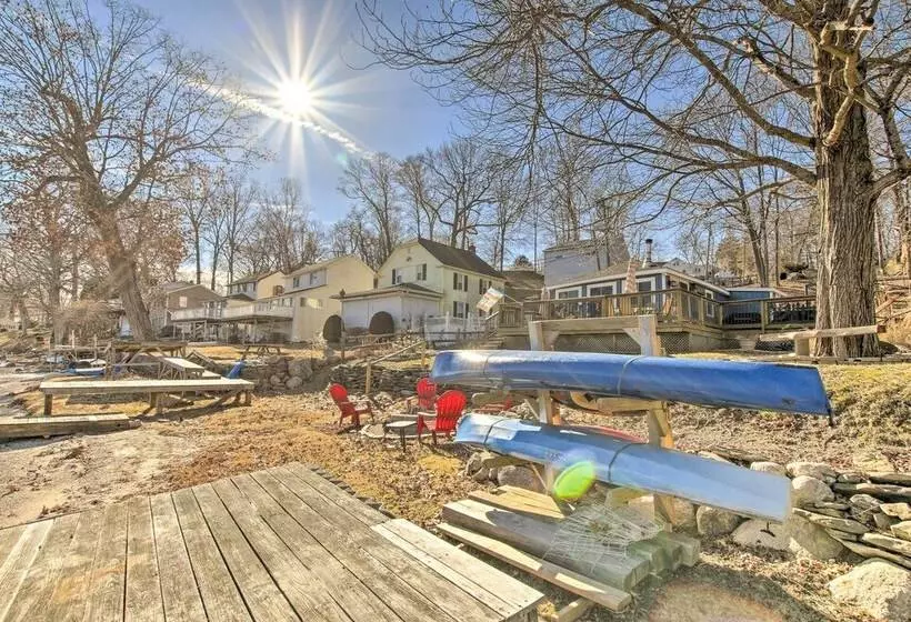 Cozy Lakefront Cottage W/ Fire Pit, Grill & Views!