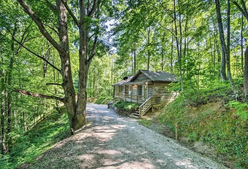 Cozy The Woodshop Cabin W/ Deck & Forest Views!