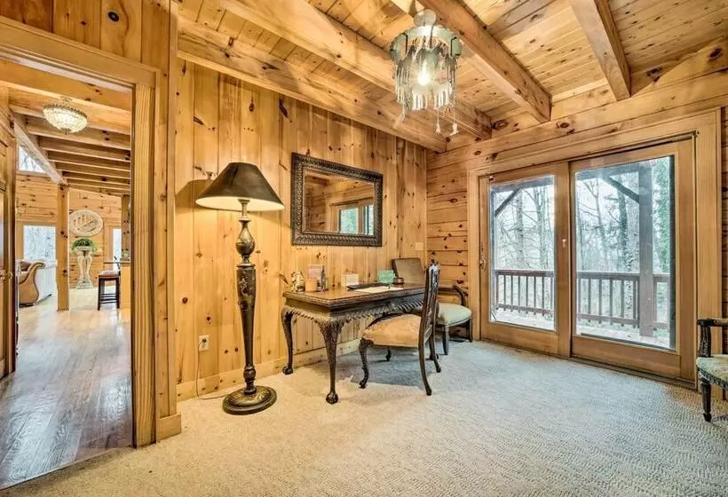 Walk To Golfing: Grand Maggie Valley Cabin!