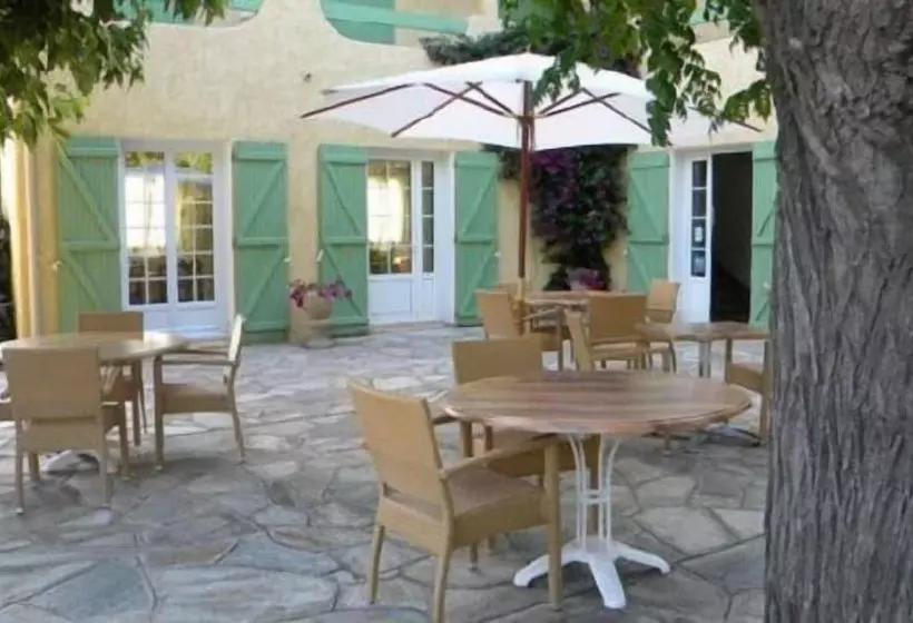 Hotelli Auberge Les Oliviers