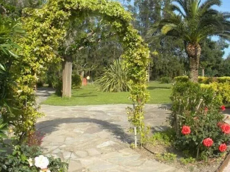 Hotelli Auberge Les Oliviers