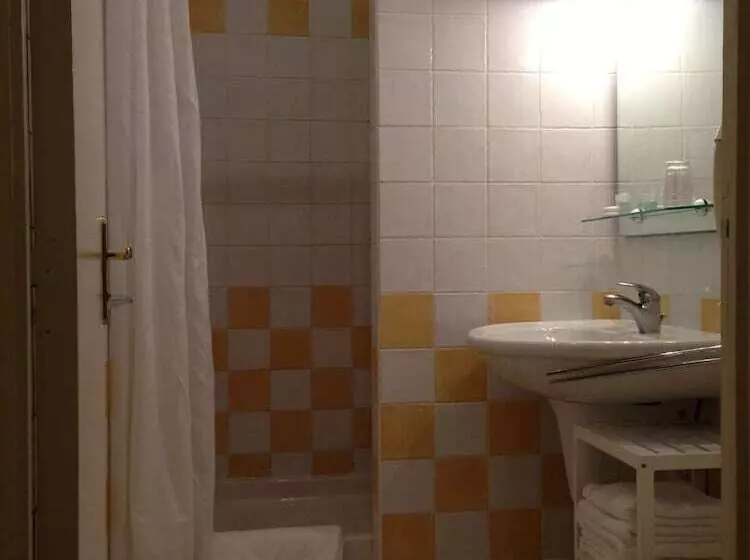 Hotelli Auberge Les Oliviers