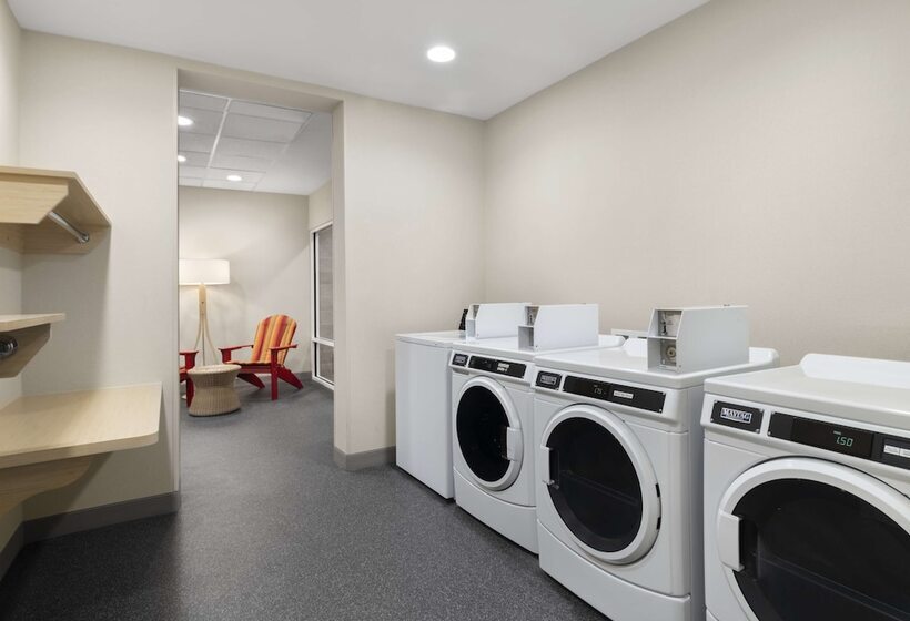 ホテル Home2 Suites By Hilton Orlando South Davenport