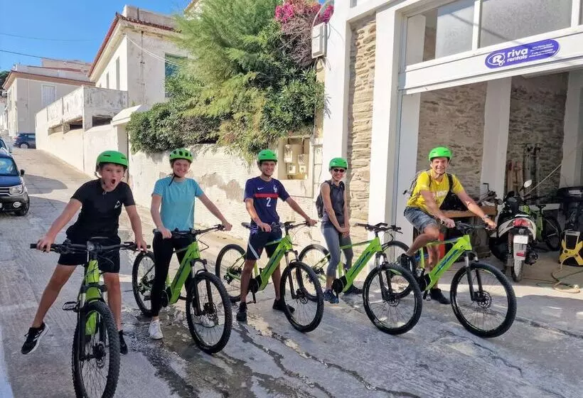 Karaoulanis Apartments