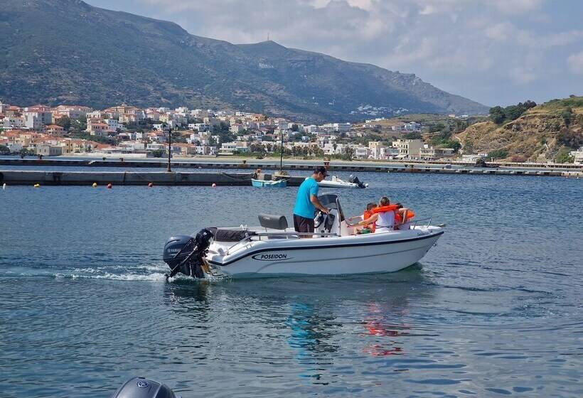 Karaoulanis Apartments