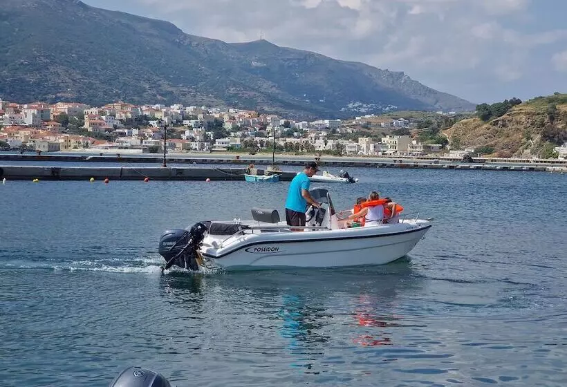 Karaoulanis Apartments