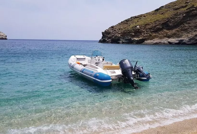 Karaoulanis Apartments