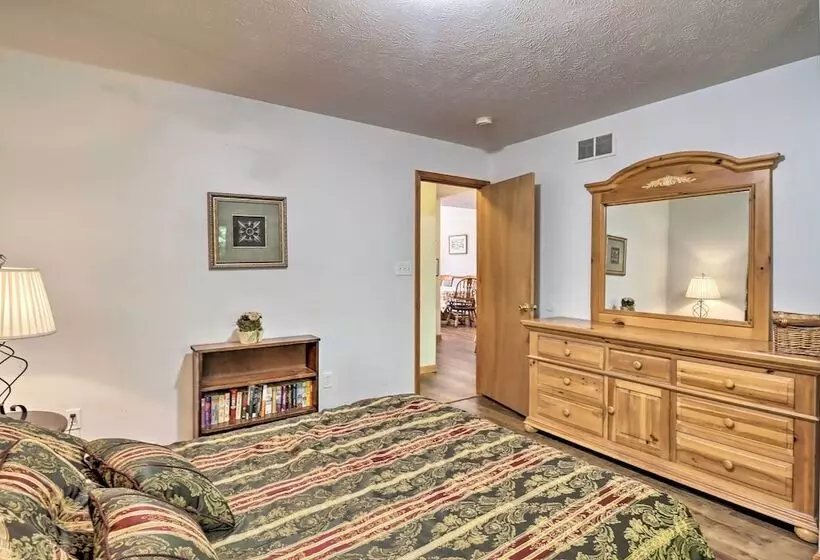 Deck, Hot Tub & Game Room: Lake Harmony Home