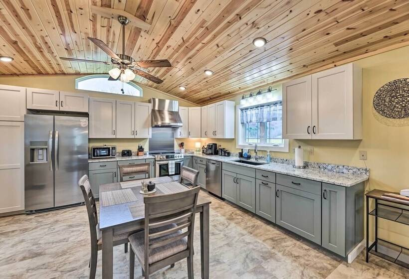 Modern Marlinton Home W/ Hot Tub & Mtn Views!