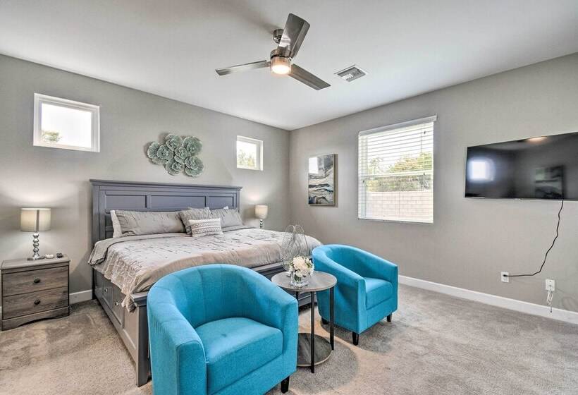 Modern Phoenix Home W/ Covered Patio + Grill!