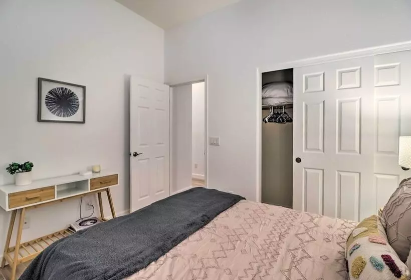 Mtn View Arizona Escape: Patio + Pool Access!