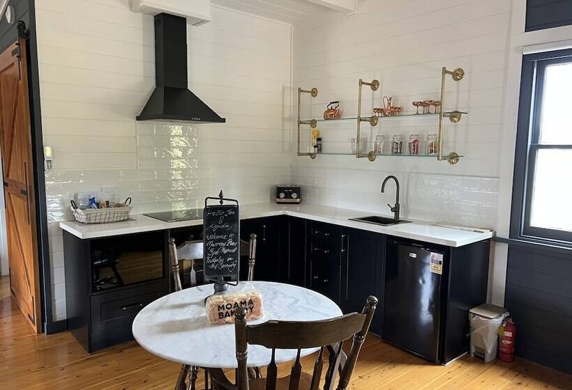 Murray River Spa Retreat