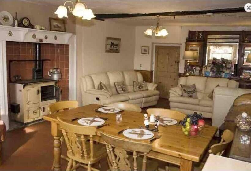 Rezydencja Charming 3 Bed House On Exmoor