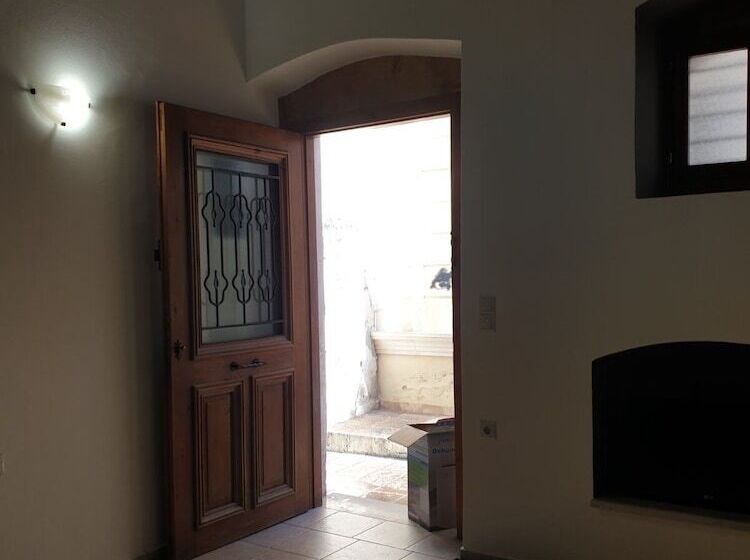 レジデンス Maisonette Nineta In The Heart Of The City