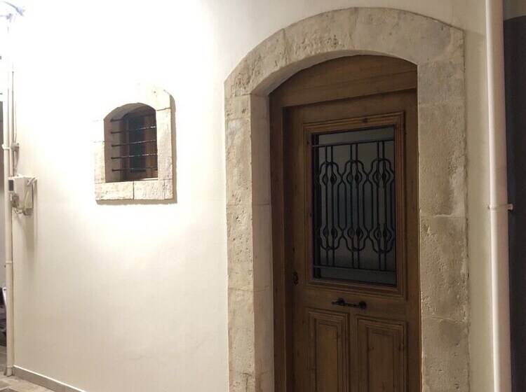 レジデンス Maisonette Nineta In The Heart Of The City