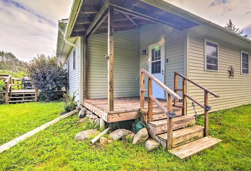 Secluded Mountainside Home ~ 13 Mi To Skiing!