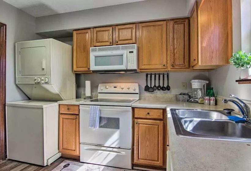 Furnished Deck + Mtn Views: Burnsville Cabin!