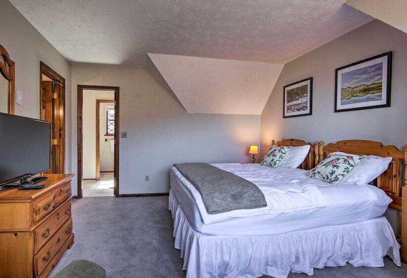 Furnished Deck + Mtn Views: Burnsville Cabin!