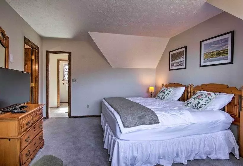 Furnished Deck + Mtn Views: Burnsville Cabin!