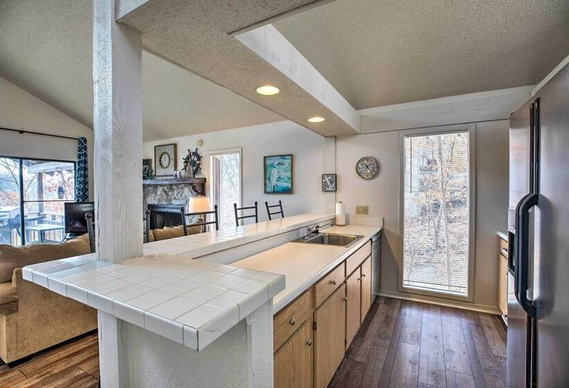 Resort Perks: Spacious Lake Of The Ozarks Home