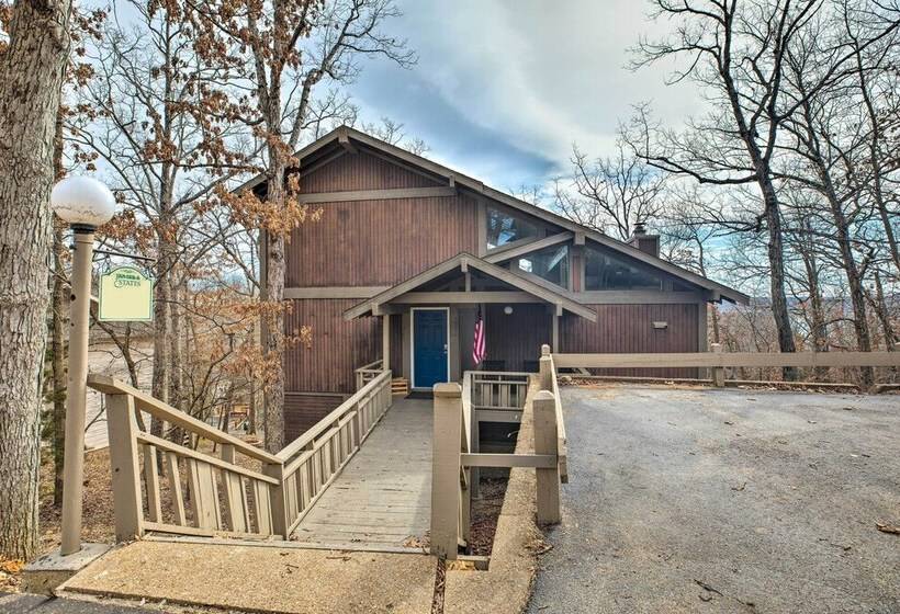 Resort Perks: Spacious Lake Of The Ozarks Home
