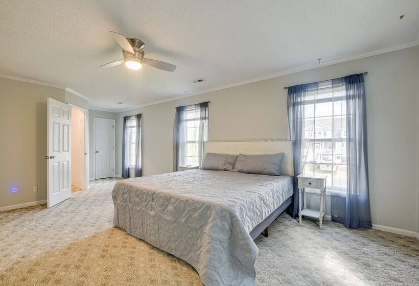 Group Friendly Myrtle Beach House W/ Deck