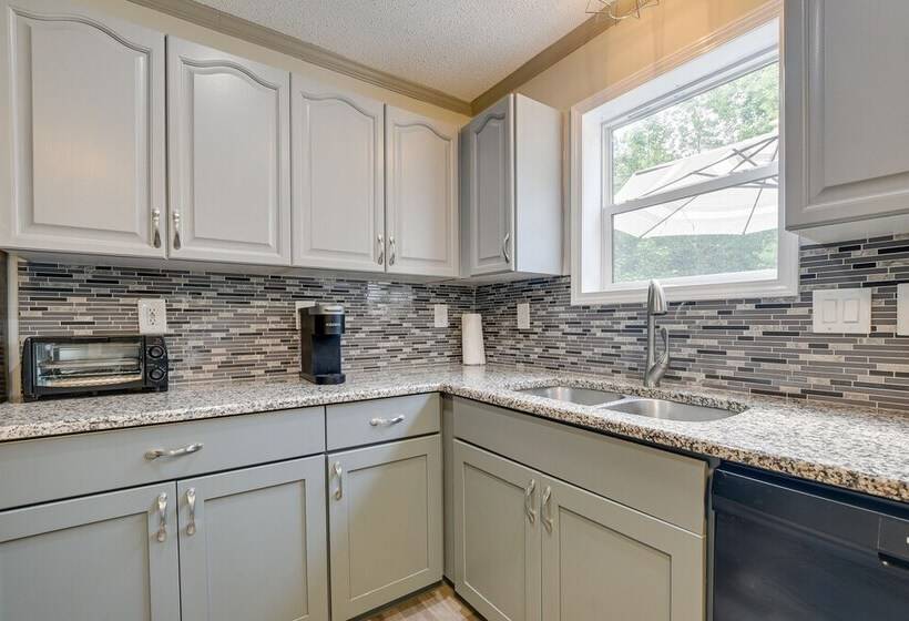 Group Friendly Myrtle Beach House W/ Deck