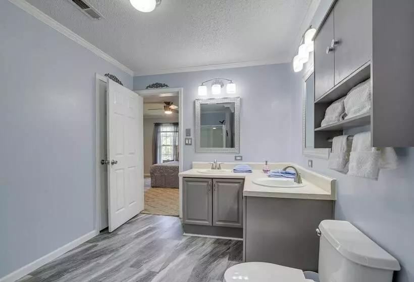 Group Friendly Myrtle Beach House W/ Deck