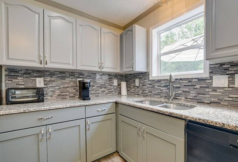 Group Friendly Myrtle Beach House W/ Deck