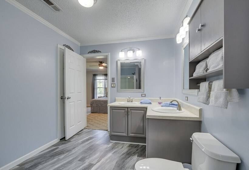 Group Friendly Myrtle Beach House W/ Deck