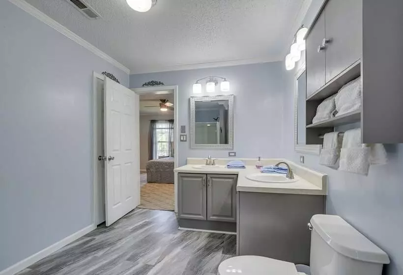 Group Friendly Myrtle Beach House W/ Deck