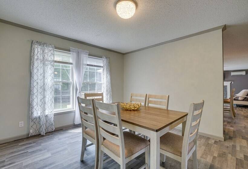 Group Friendly Myrtle Beach House W/ Deck