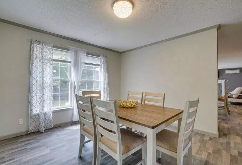 Group Friendly Myrtle Beach House W/ Deck