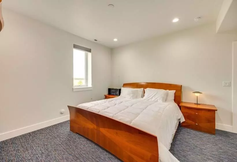 Spacious Southern Colorado Home W/ Mountain Views