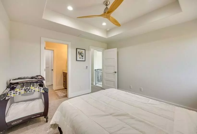 Spacious Southern Colorado Home W/ Mountain Views