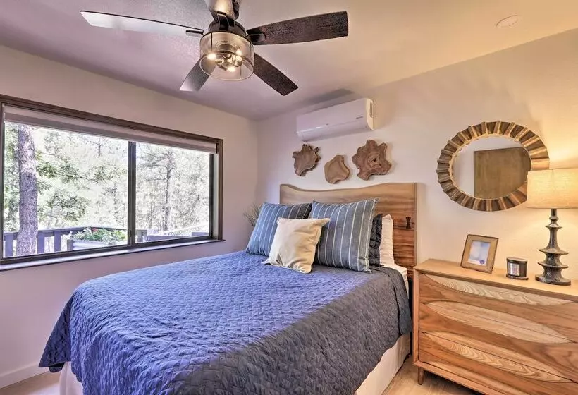 Munds Park Cabin W/ Poker Room & Wraparound Deck!