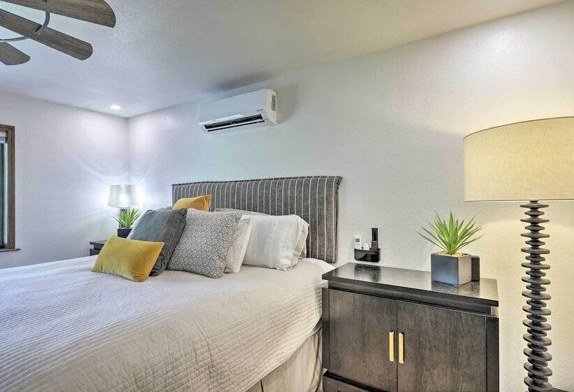 Munds Park Cabin W/ Poker Room & Wraparound Deck!