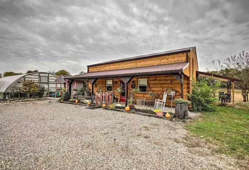 The Bovard Lodge  Rustic Cabin Near Ohio River!