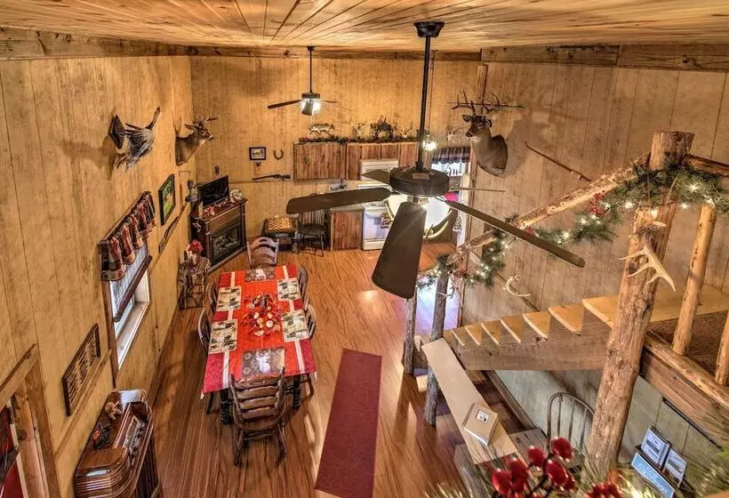 The Bovard Lodge  Rustic Cabin Near Ohio River!