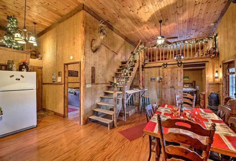 The Bovard Lodge  Rustic Cabin Near Ohio River!