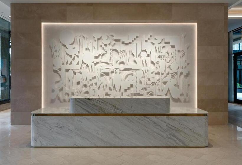 The Crescent Hotel, Fort Worth